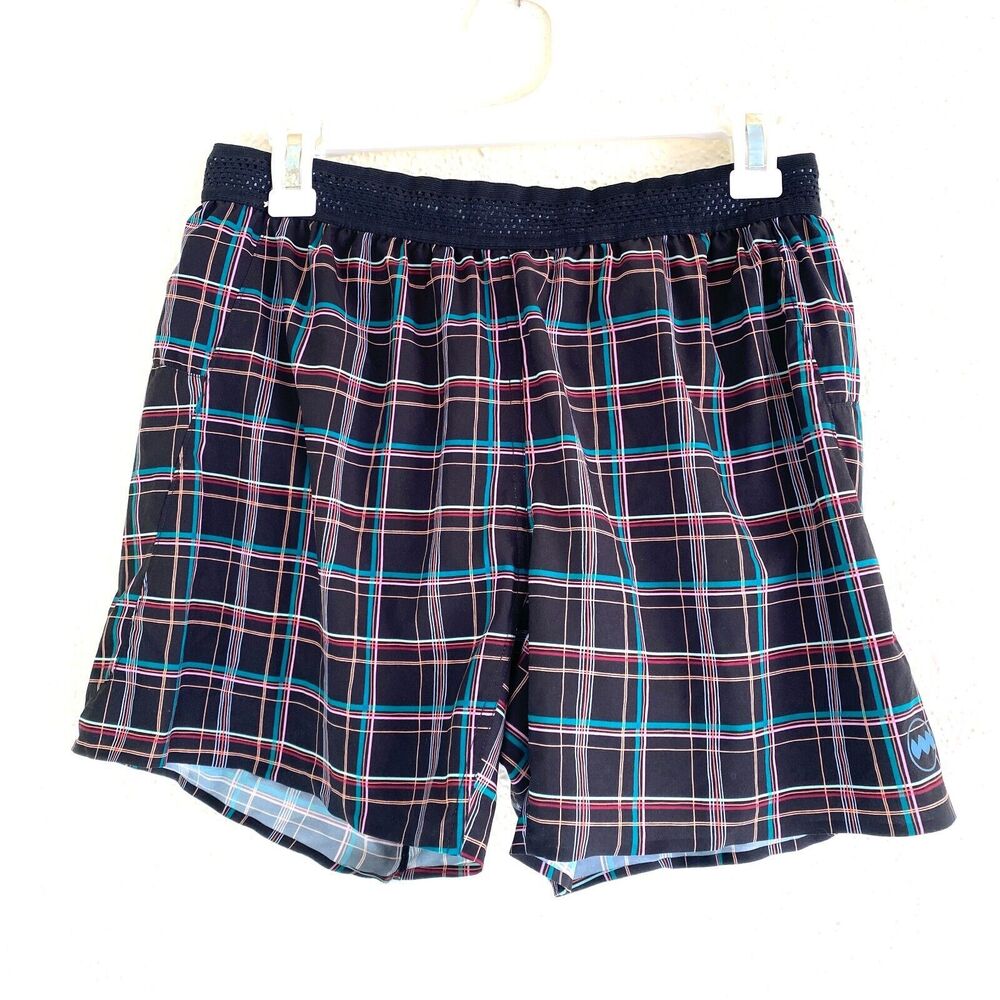Janji Womens 5 Inch AFO Middle Shorts Size Med Black Plaid Print Running Lined
